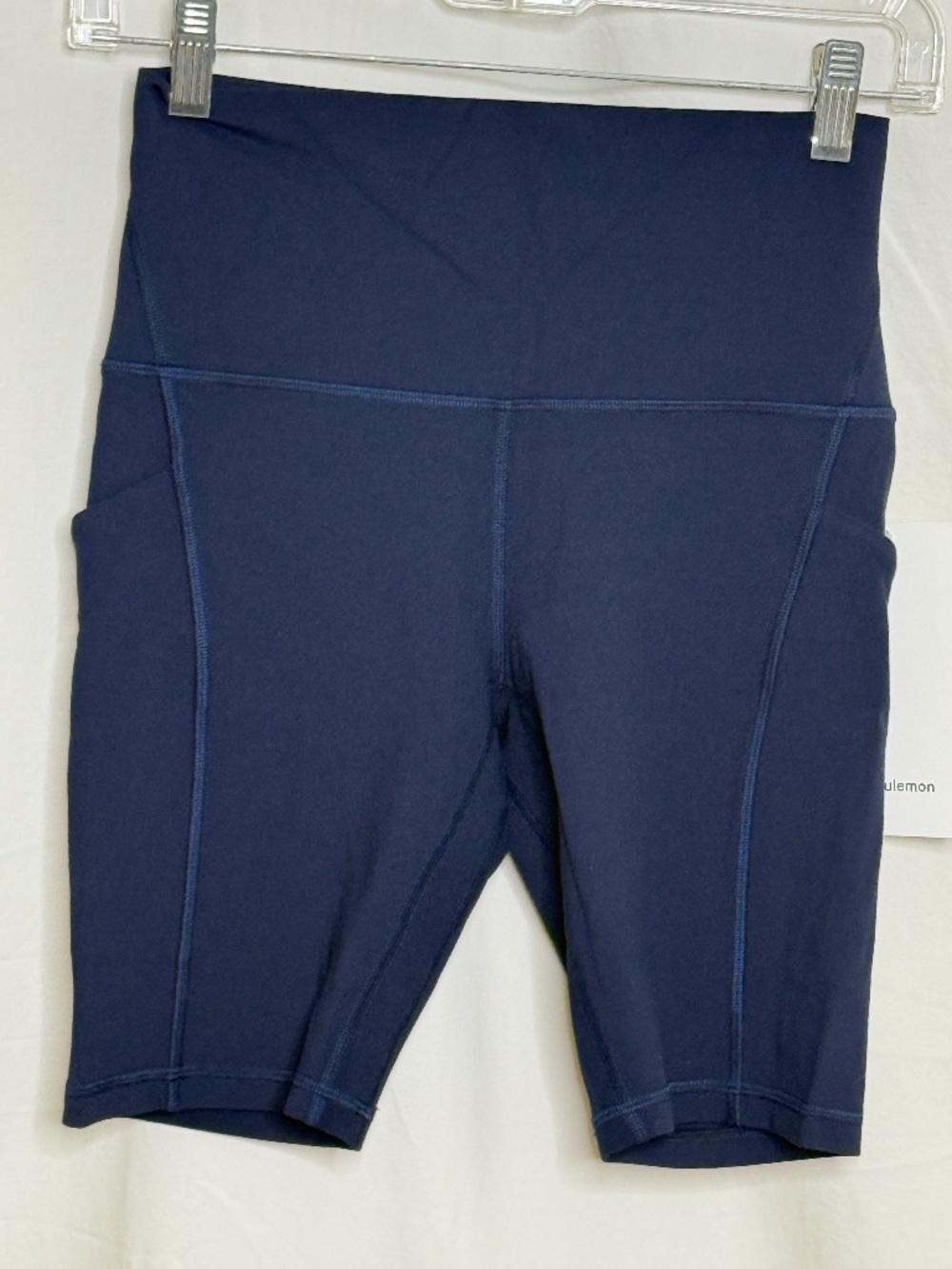 True Navy Align HR short 8" inseam with Pockets Size 6